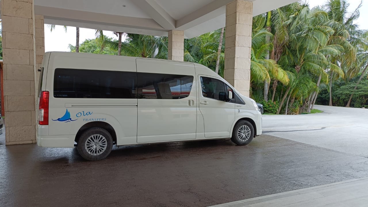 Ola Transfers Van´s
